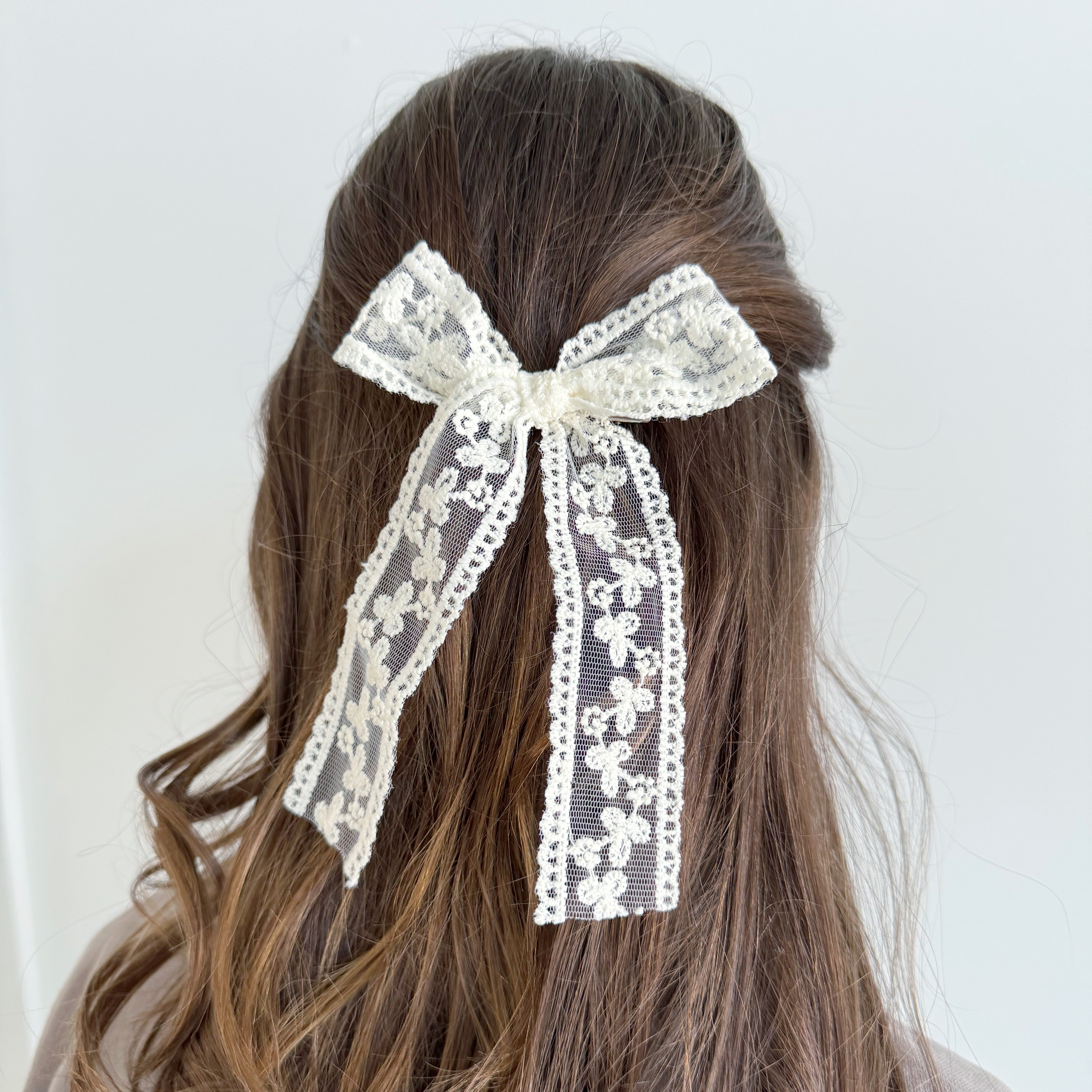 Long Tail Delicate Hair Bow