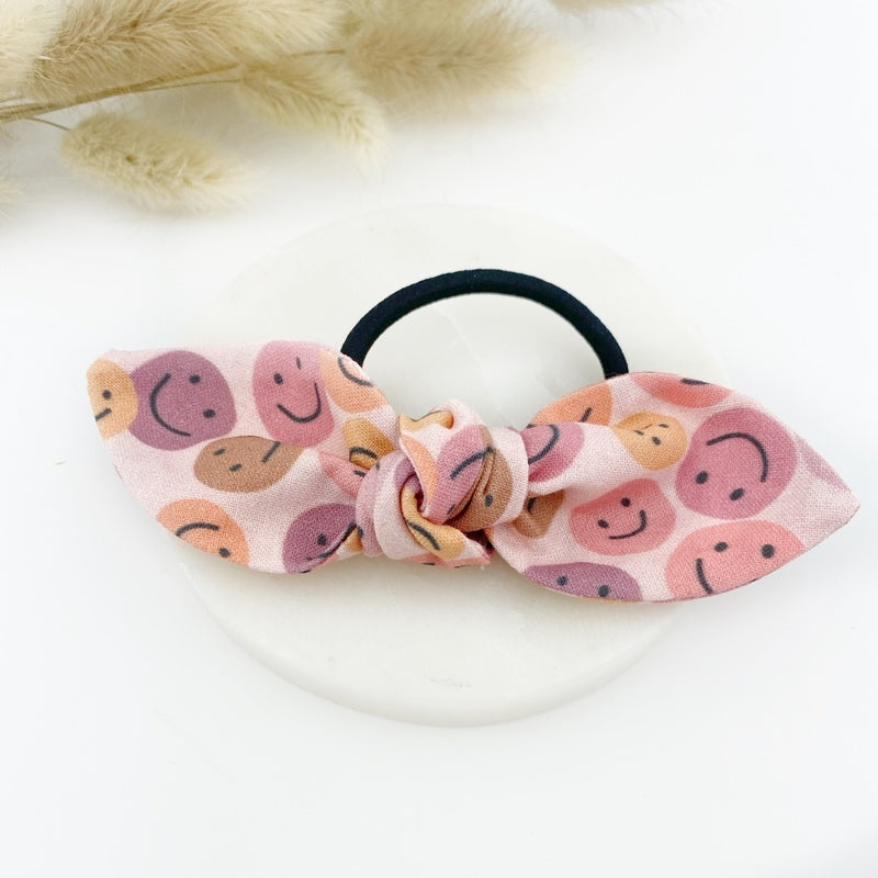 Ponytail Knot Bow - Smiley Face