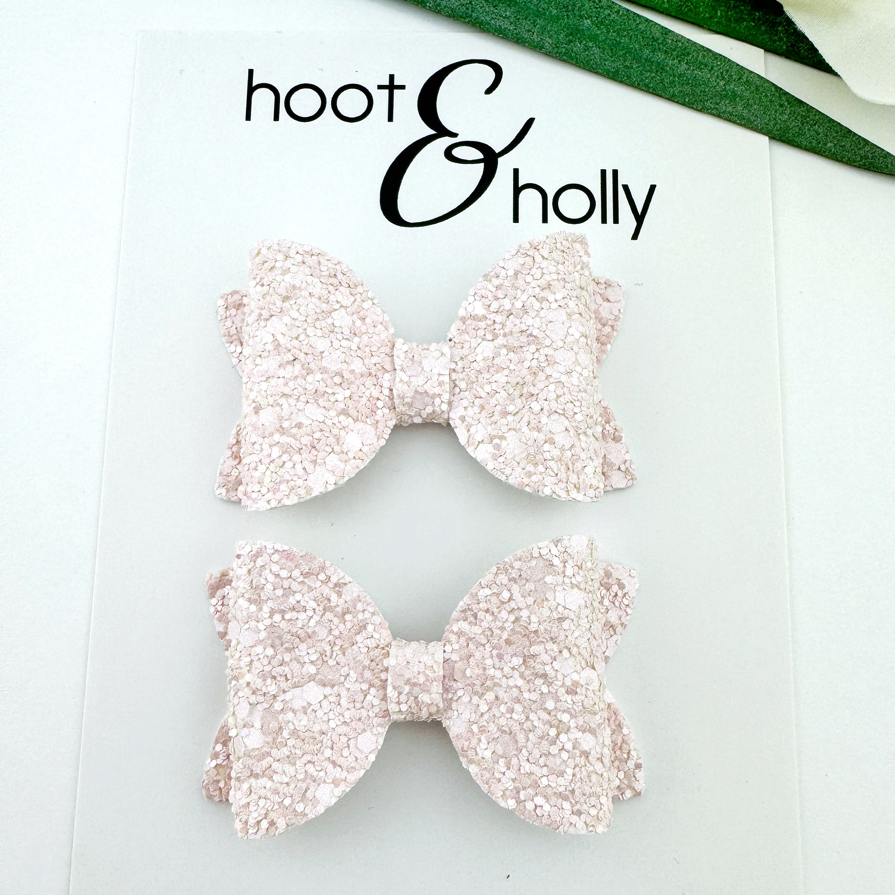 Aspen Bow - Pigtail Set - Pale Pink Glitter