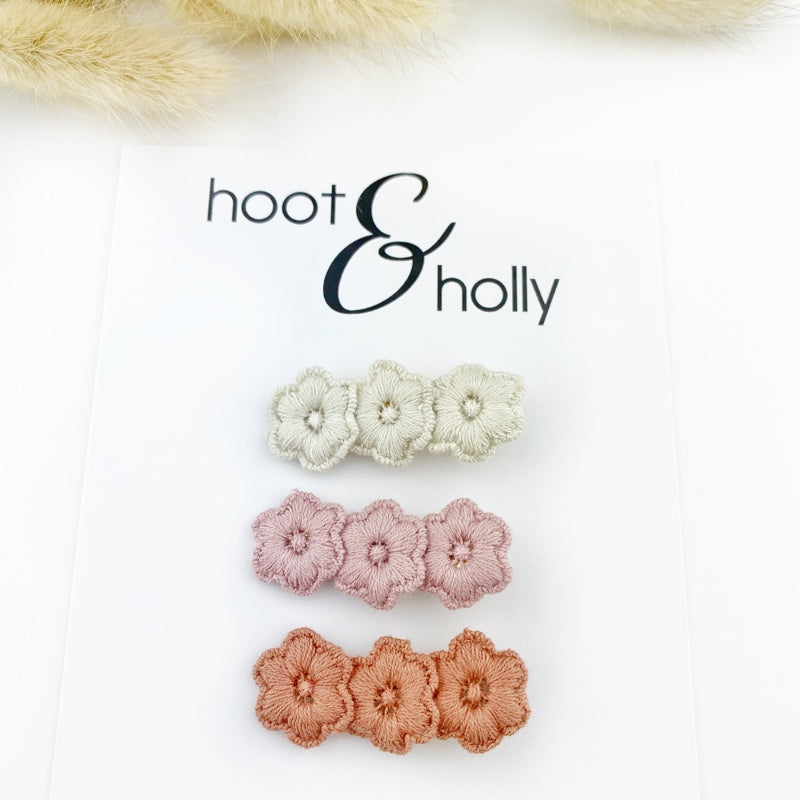 SET ONE - Dainty Floral Clips