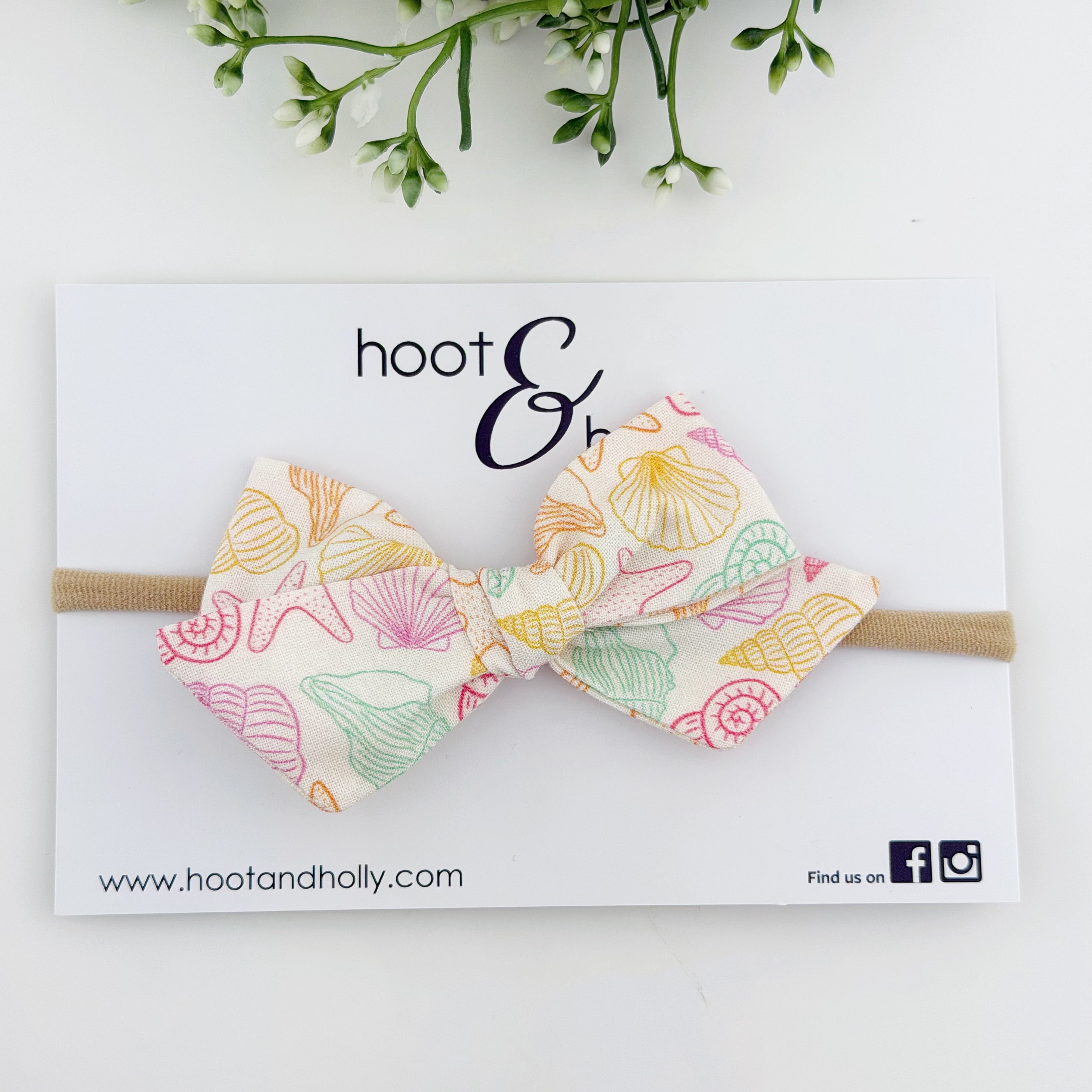Seashell pattern Colorful hair bow on headband for baby.