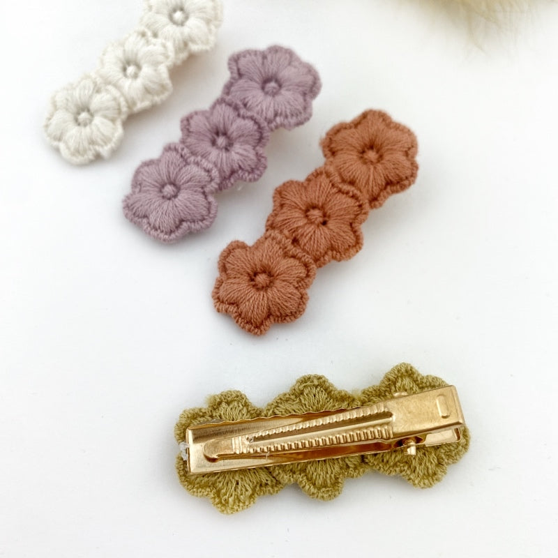 SET ONE - Dainty Floral Clips